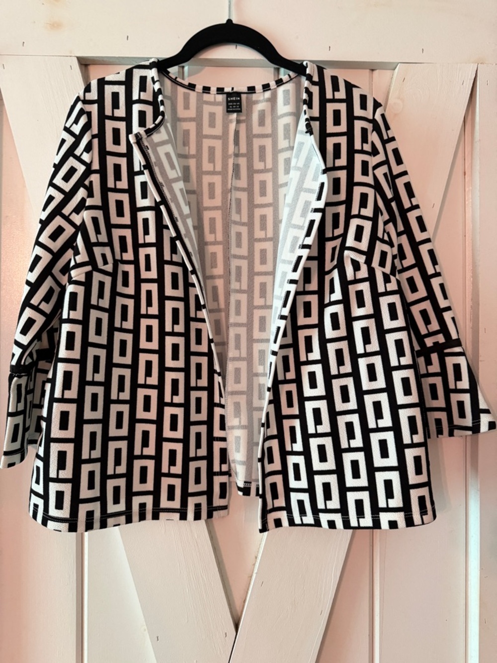 SHEIN Black and White Geometric Open-Front Blazer